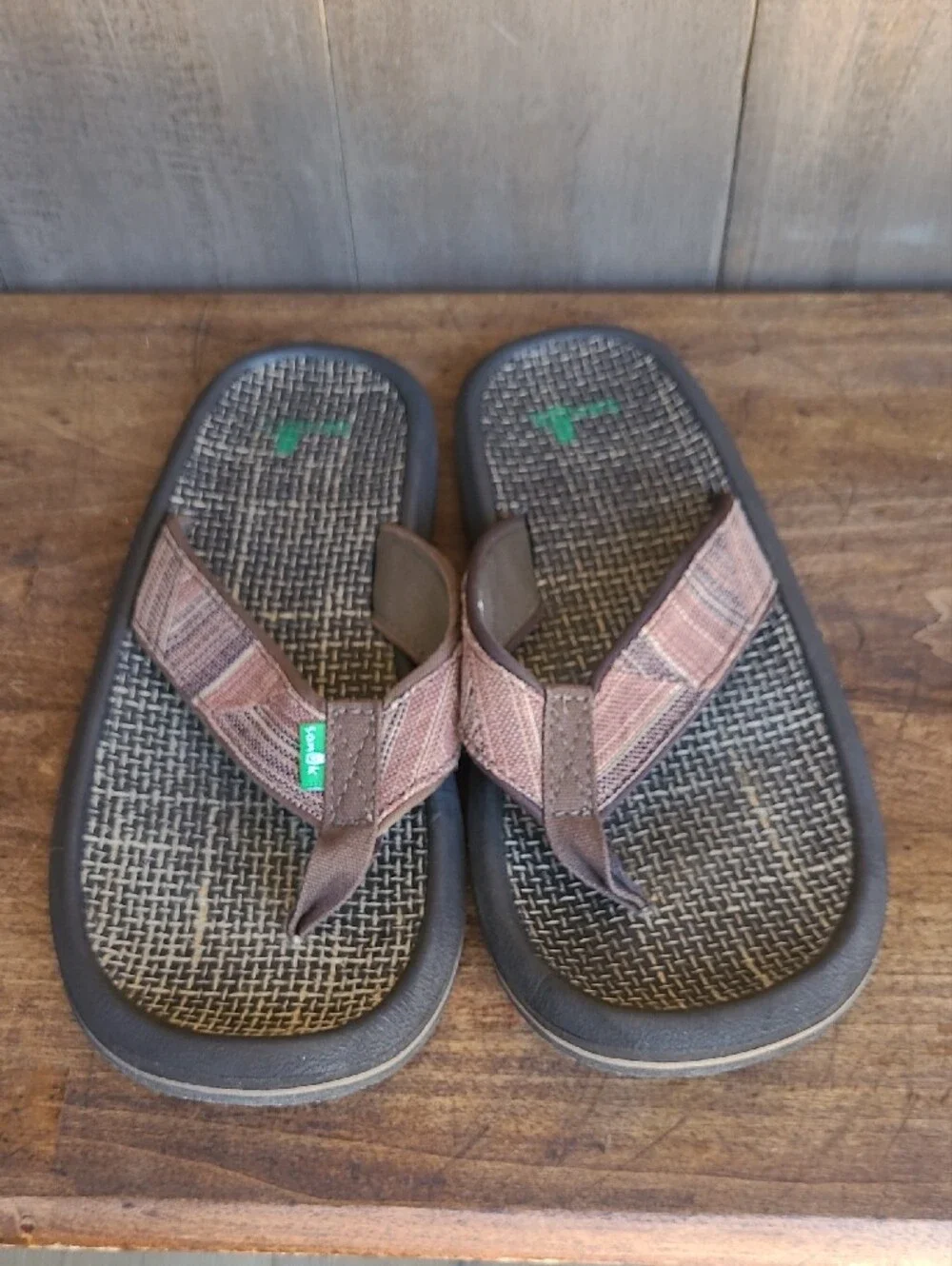 Sanuk Sandals Men's sz 8 Brown Tapestry Toe Post Flip Flops
